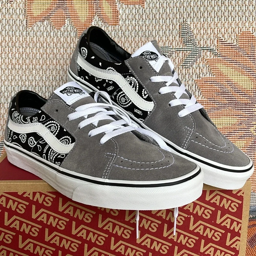 Vans WMNS Sk8-Low Paisley Gray/True White VN0A5KXDBGJ Sneakers